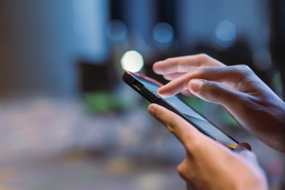 Use a smartphone with an eSIM