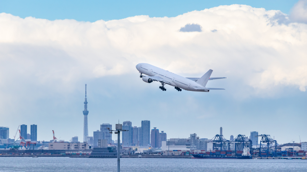 An airplane approaching Tokyo airport